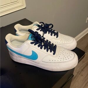 Nike Vision Court Low Size 9.5 Men’s
